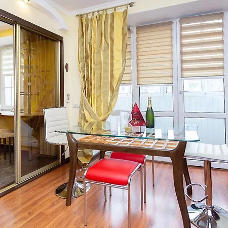 Apartament Na Prospekte Nezavisimosti *