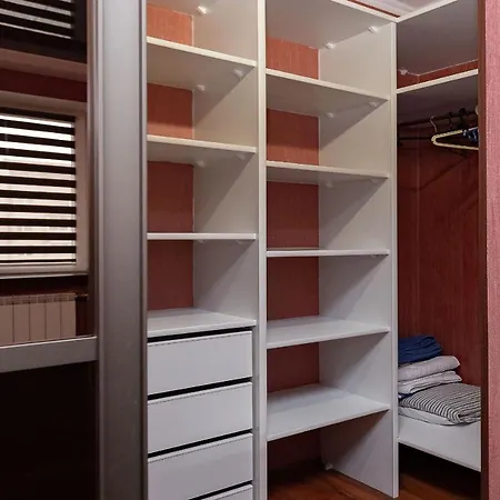 Na Prospekte Nezavisimosti Apartament Mińsk